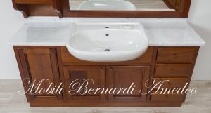 Mobile bagno stile classico arte povera in legno massello di noce con marmo di Carrara
